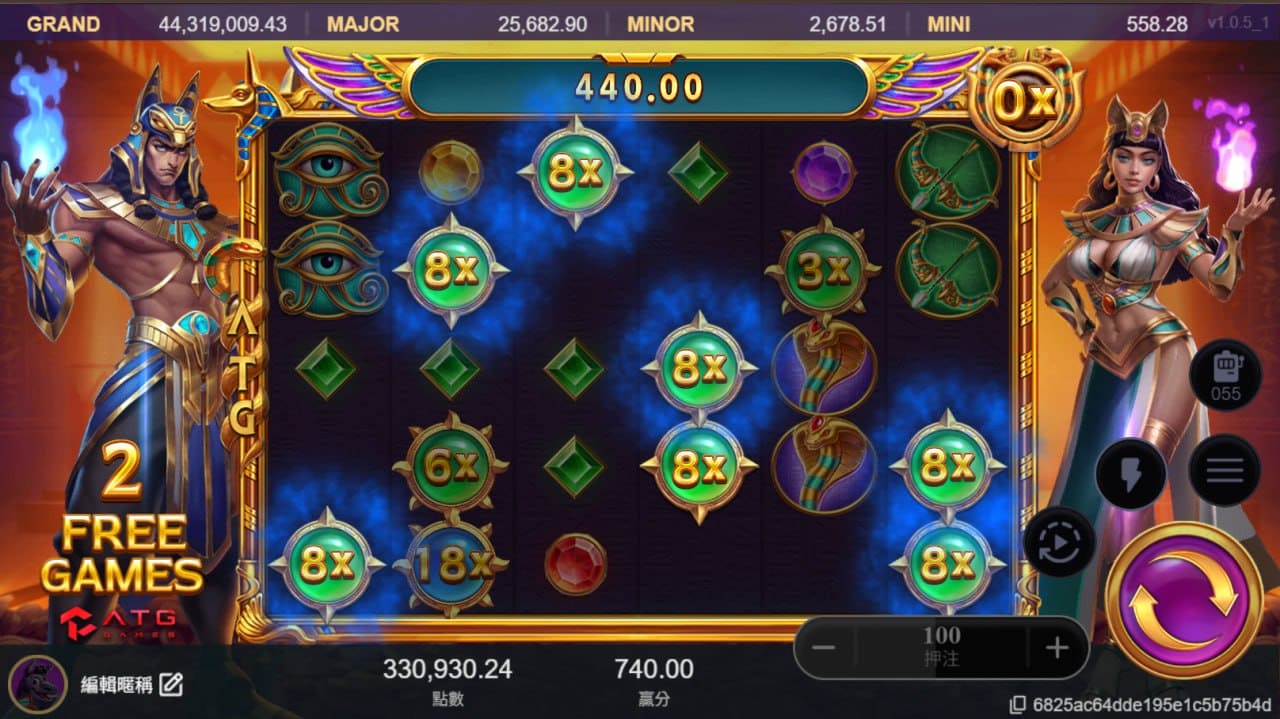 《戰神賽特2》盤面出現多枚聖甲蟲能量球，8x連環爆擊燃起藍焰，進入Free Game戰局。